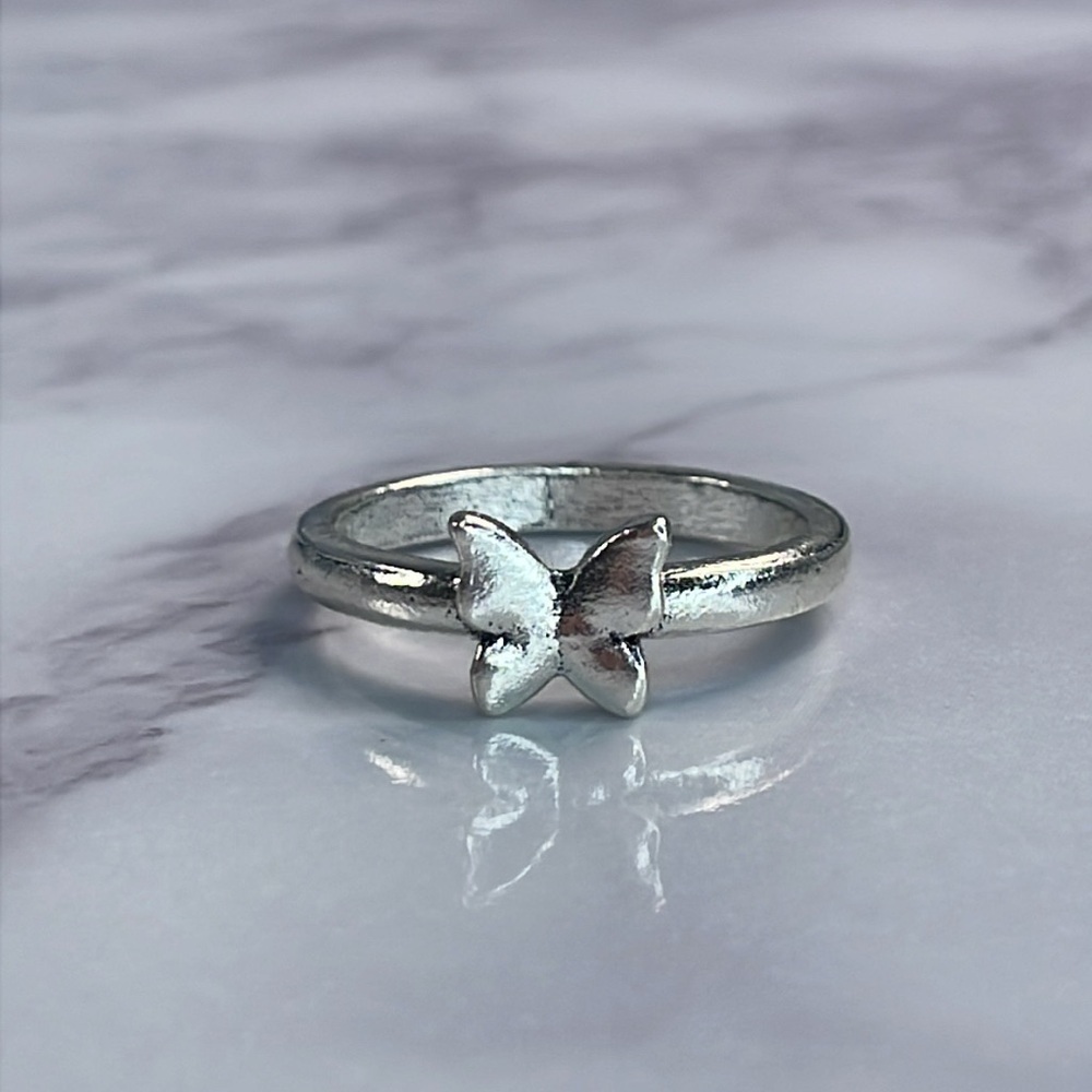 Butterfly Silver Ring - Picture 2 of 3